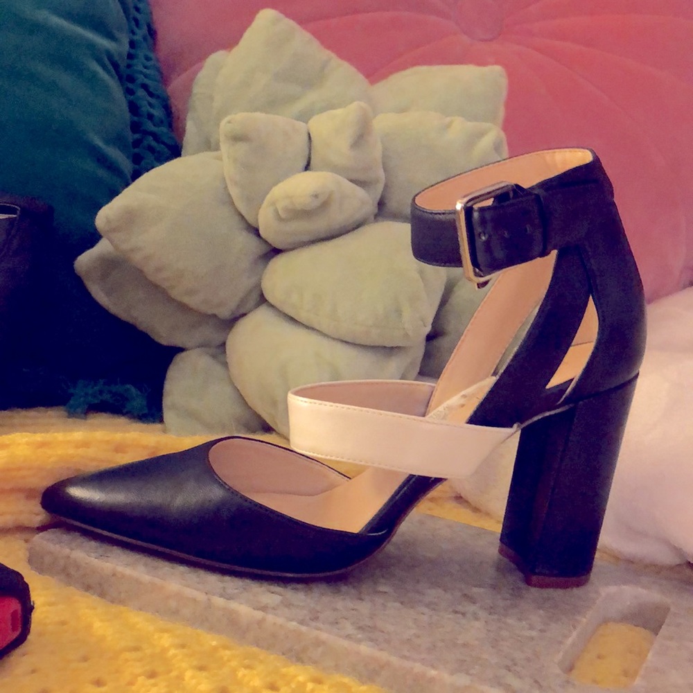 Nine West EUC leather heels 6.5